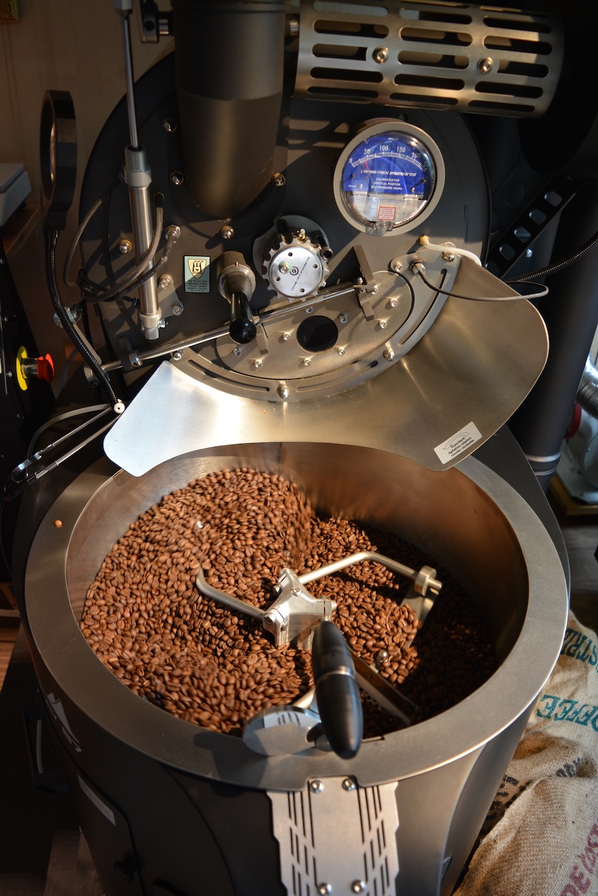 Café torréfié dans le refroidisseur du Stingray E7 de Kurt Ospelt
